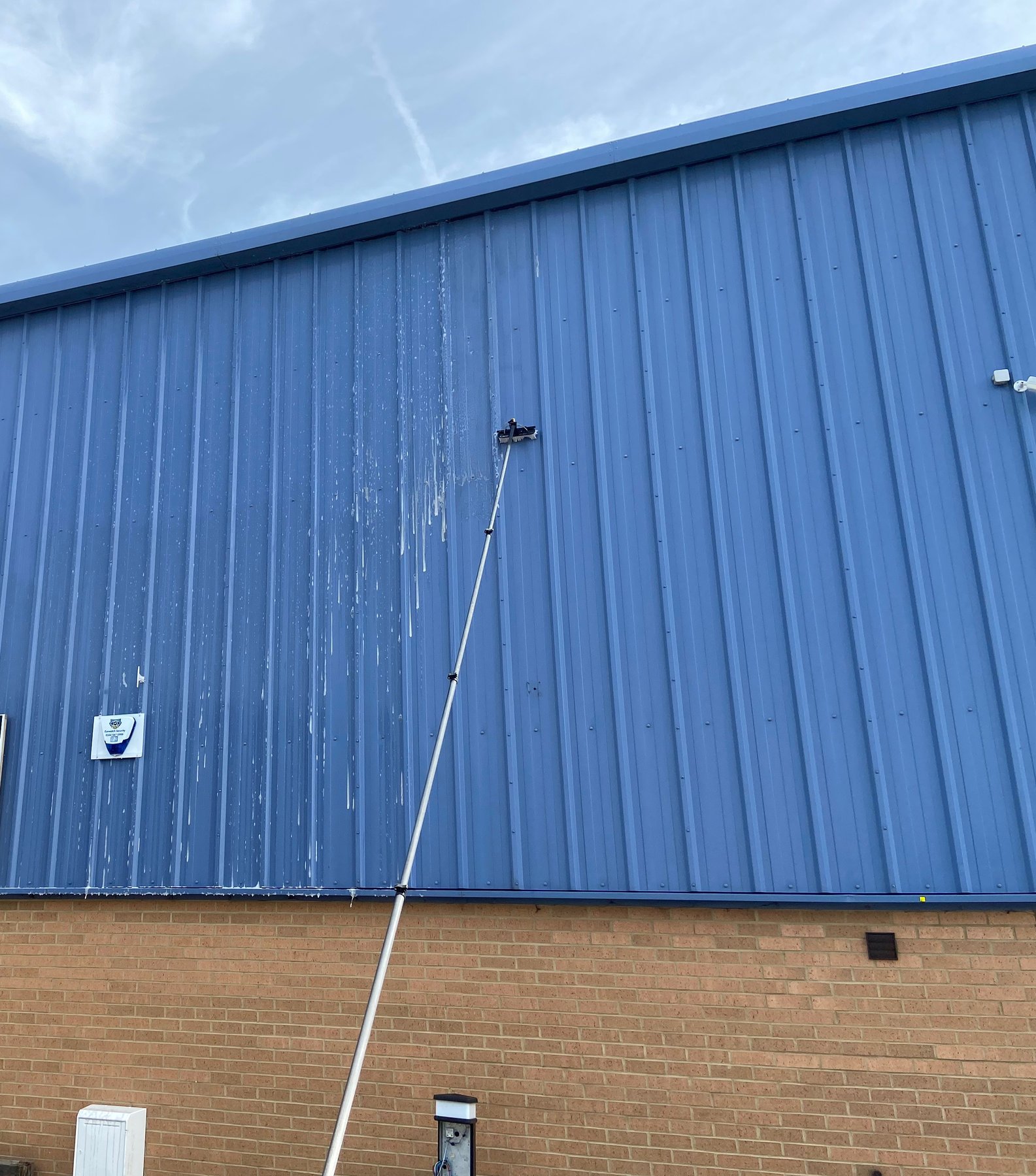 Cladding washed down from ground level
