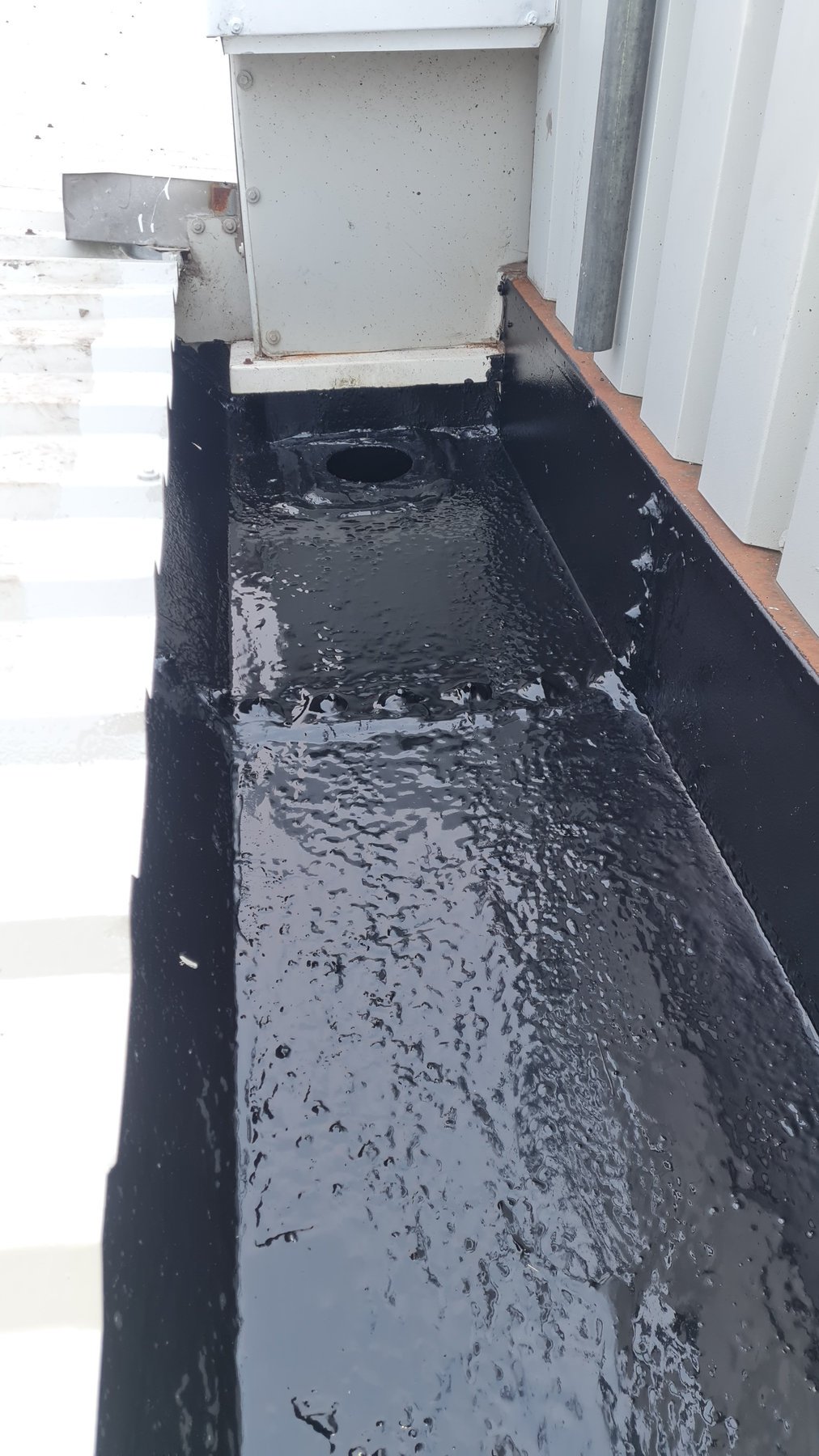 Coating carried around the outlet
